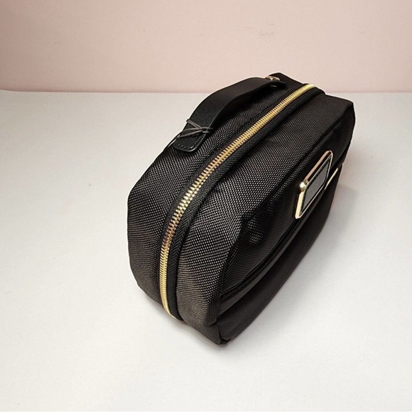 NWT Authentic Tumi Alpha Split Travel Kit Toiletry
Black Unisex - Picture 4 of 8